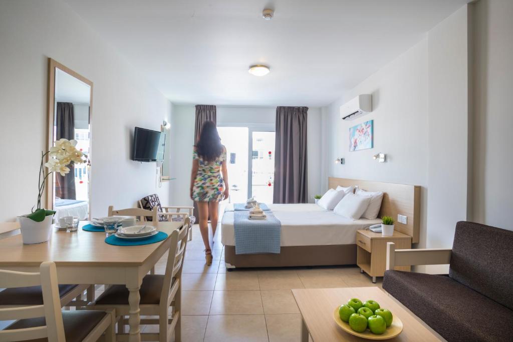 Студио (Номер-студио), Christabelle Hotel Apartments