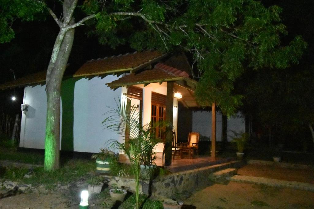 King's Elephant Cabanas & Restaurant photo 4