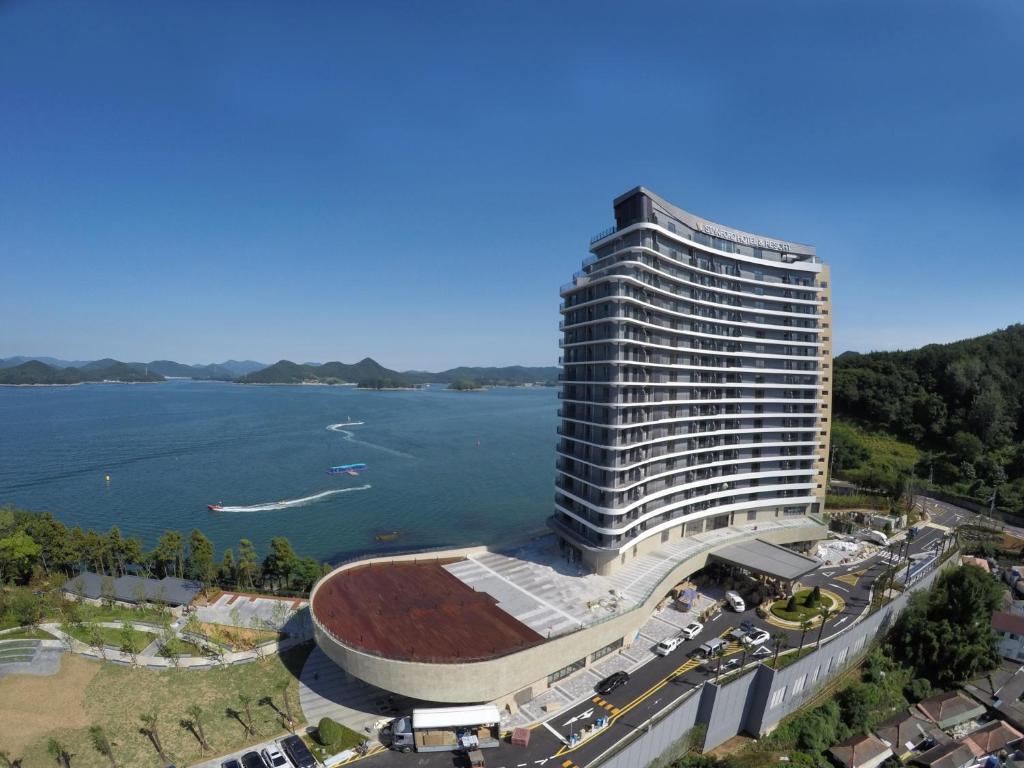 Stanford Hotel&Resort Tongyeong photo 4
