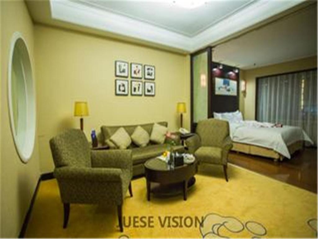 Двухместный (Двухместный номер Делюкс с 1 кроватью), Qingdao Blue Horizon Hotel - Laoshan
