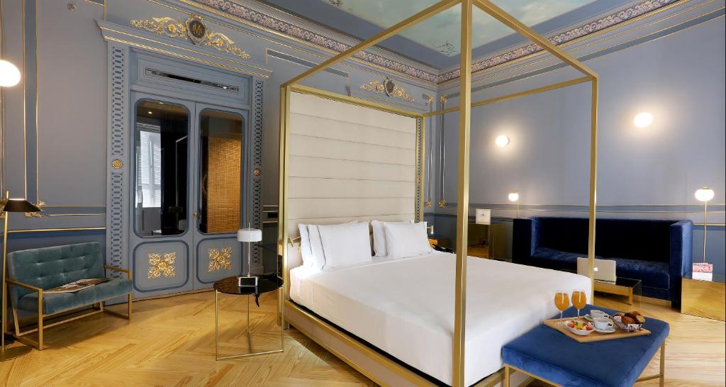 Axel Hotel Madrid - Adults Only - Tap to explore photos
