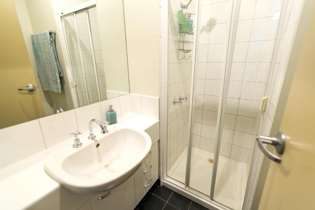 Flinders Lane Superior Studio Apartment photo 2