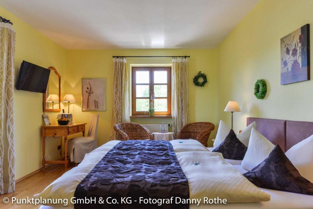 Hotel Gasthof Oberwirt - Tap to explore photos