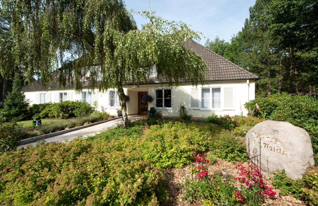 Boutiquehotel Das Haus am Walde photo 1