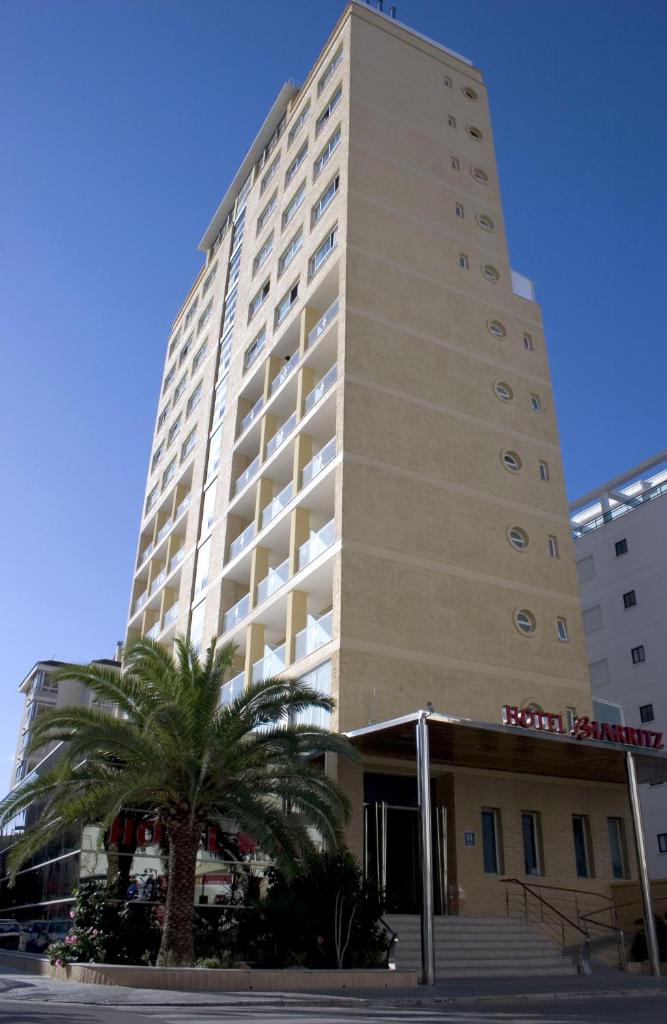 Hotel Biarritz - Tap to explore photos