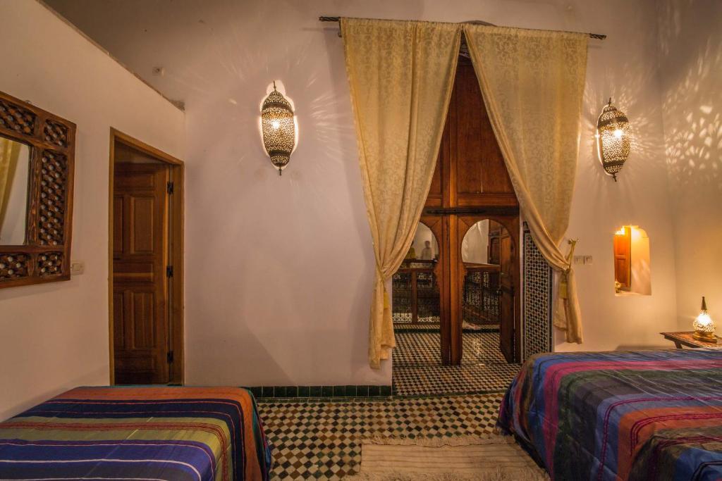 Трехместный (Трехместный номер с собственной ванной комнатой), Riad Gzira Fez