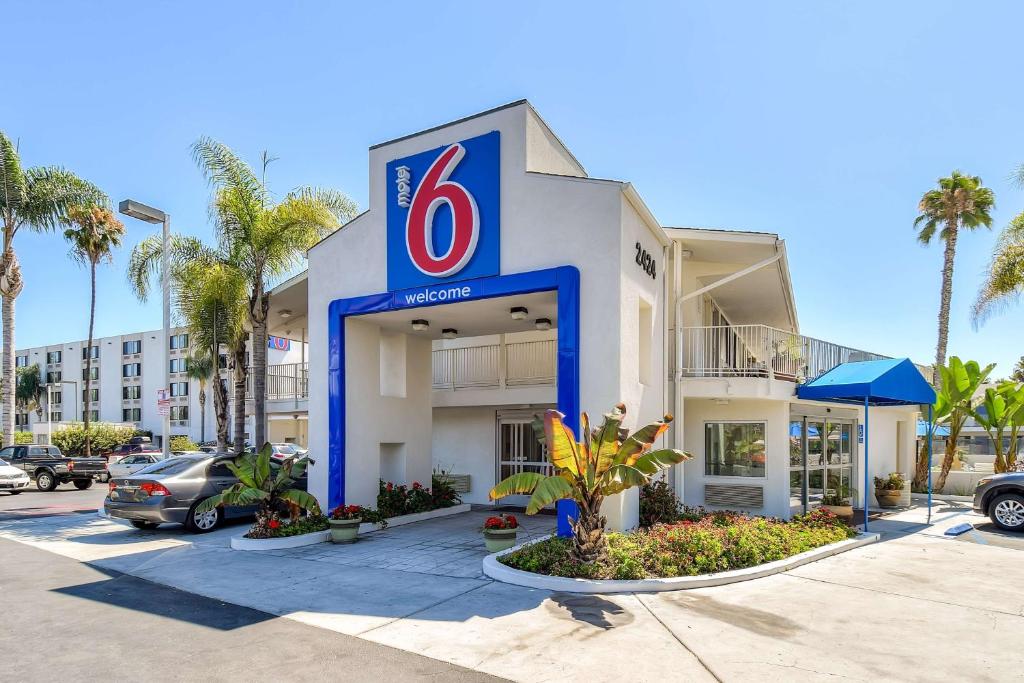 Motel 6 San Diego, CA - Hotel Circle - Mission Valley image