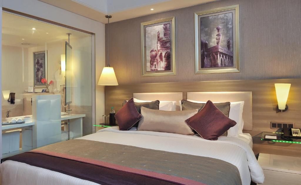 Двухместный (Двухместный номер «Премиум» с 1 кроватью), Radisson Hyderabad Hitec City