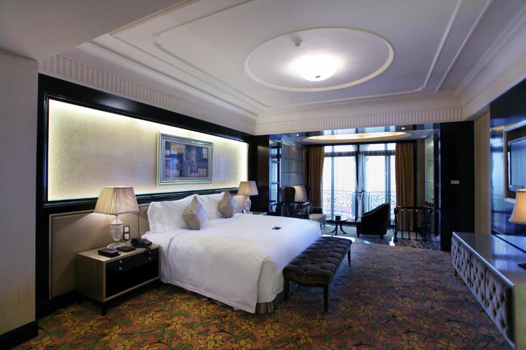 Двухместный (Номер «Шато Премьер» с кроватью размера «king-size»), Chateau Star River Pudong Shanghai