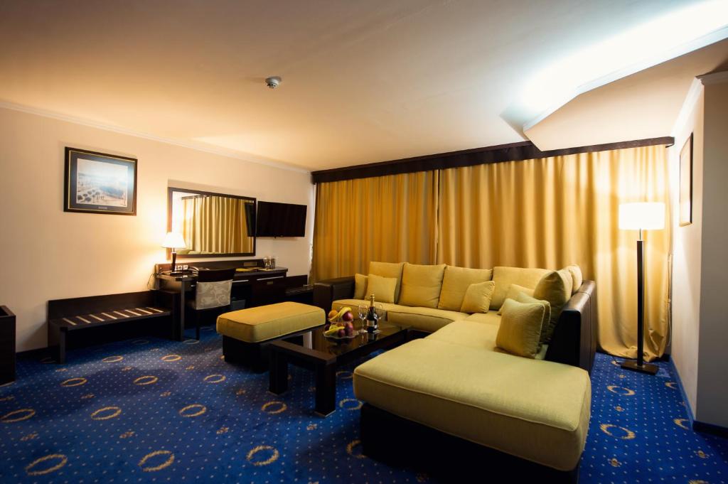 Grand Hotel Hebar photo 1