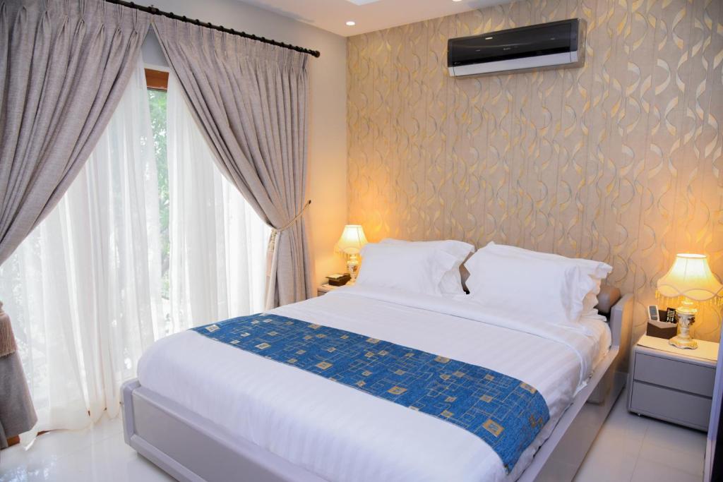 Orchards Cottage Hotel photo 4