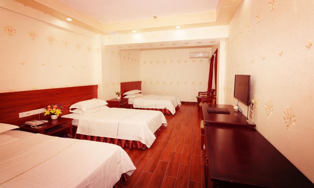 Трехместный (Стандартный трехместный номер), Guangzhou Junshan Hotel