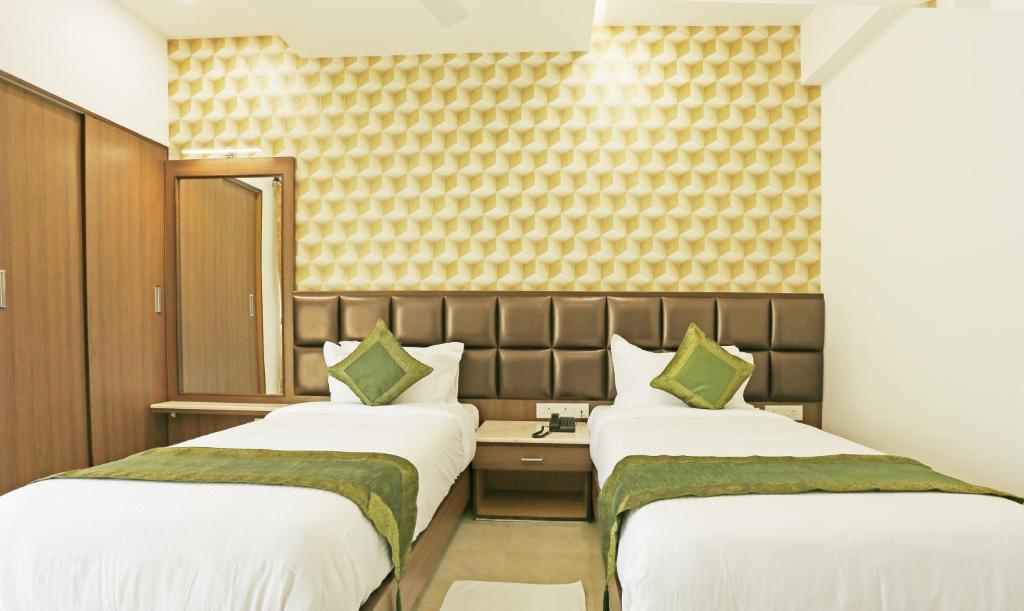 Двухместный ([Sanitized] Deluxe Double Room), Treebo Pechis Castle