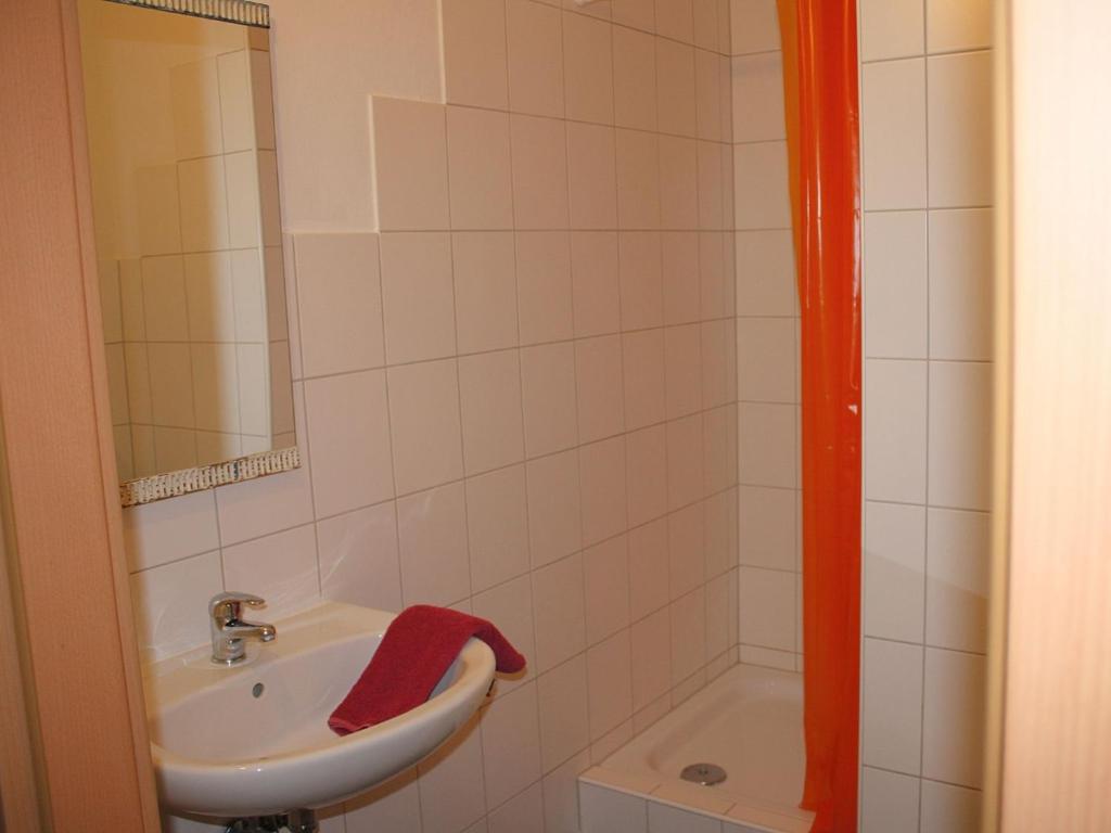 Holiday flat with private terrace in H ddingen photo 4