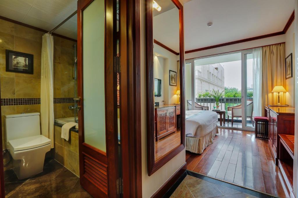 Двухместный (Номер Делюкс с балконом), Conifer Boutique Hotel