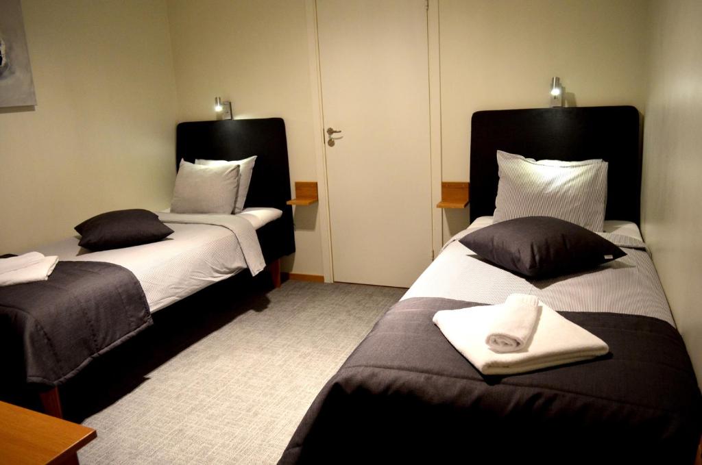 Двухместный (Двухместный номер с 2 отдельными кроватями (без окна)), First Hotel Kungsbron