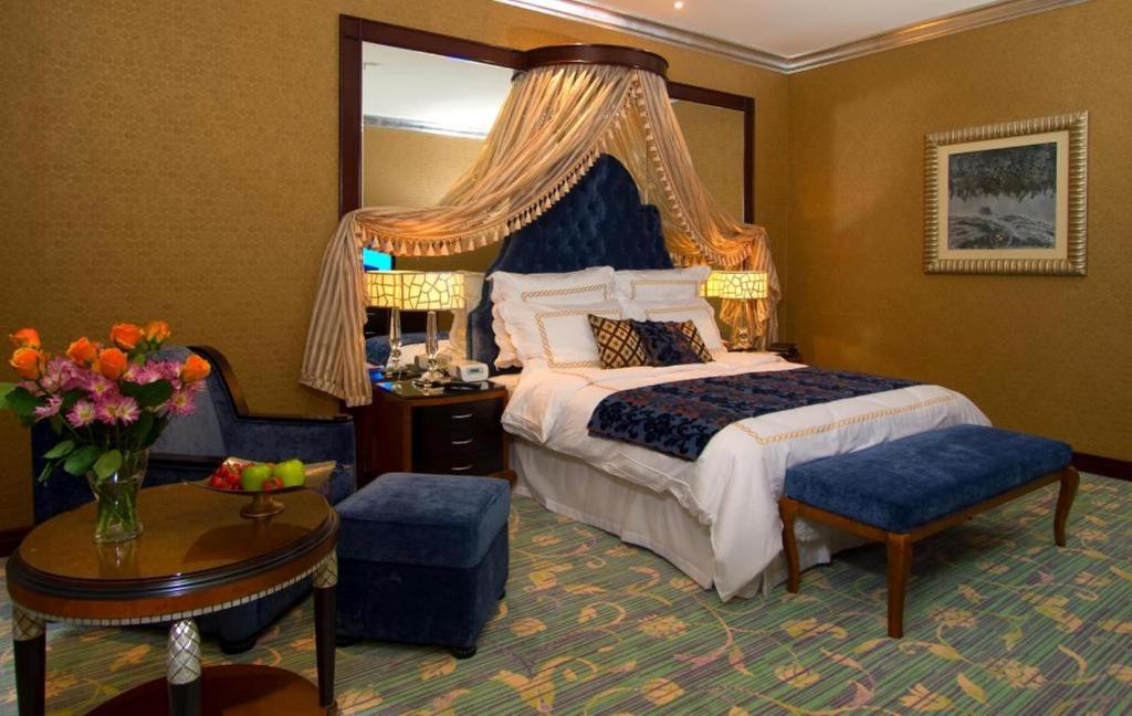 Сьюит (Представительский люкс), Wyndham Grand Regency Doha