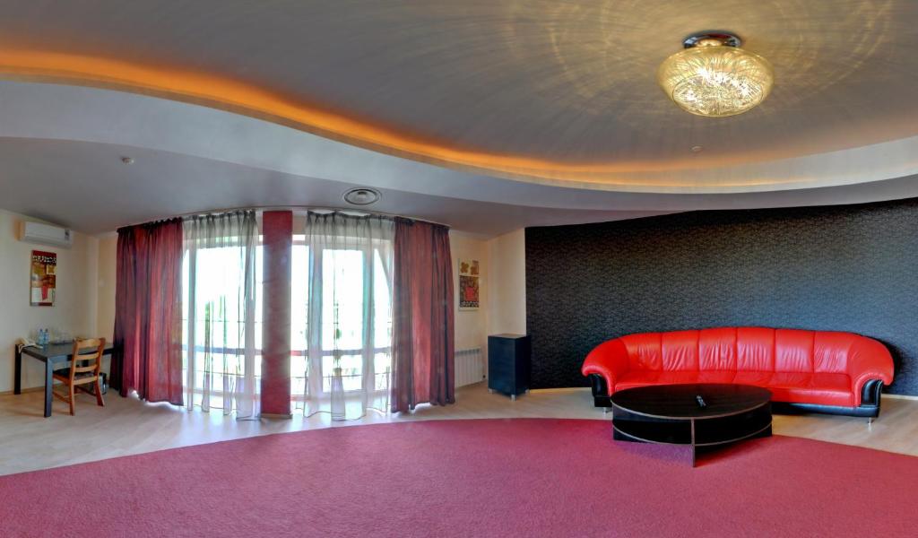 Tsentralniy Hotel photo 2