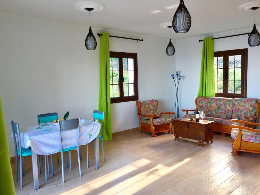 Costa Este House photo 2