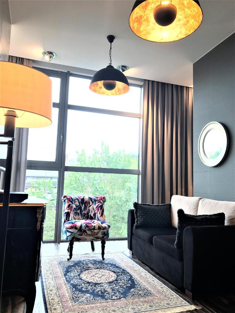 Сьюит (Luxury Suite with One Bedroom, 75 m2), Luxury Apartments Mondrian Old Town