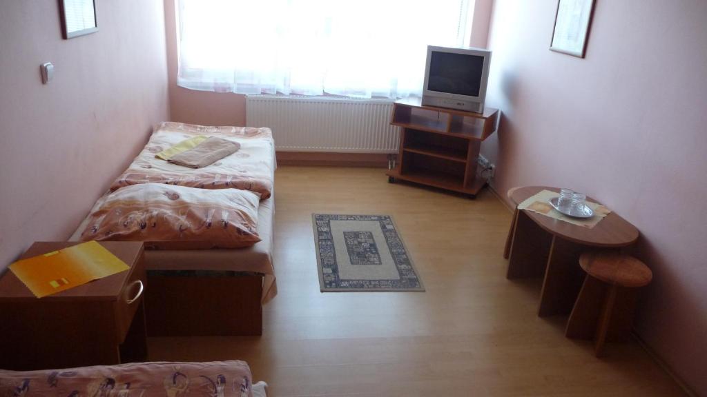 Трехместный (Семейный номер (для 3 взрослых)), Hotel Štadión