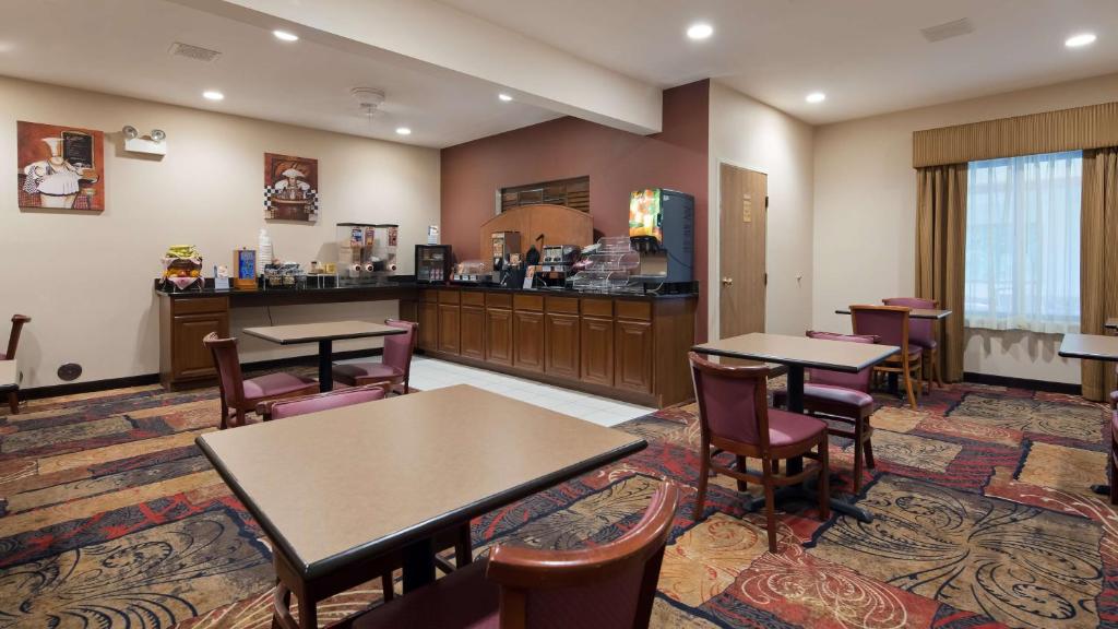 Best Western Plaza Hotel Saugatuck photo 3