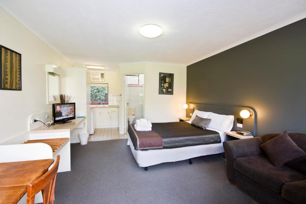Lorne Coachman Inn photo 1