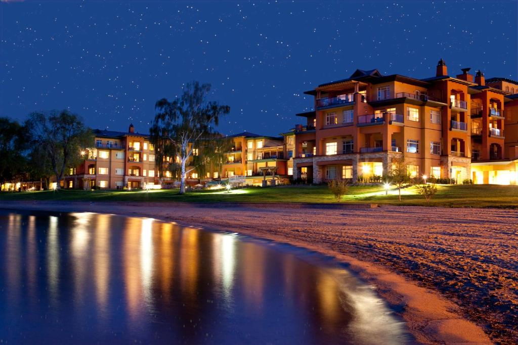 Watermark Beach Resort photo 1