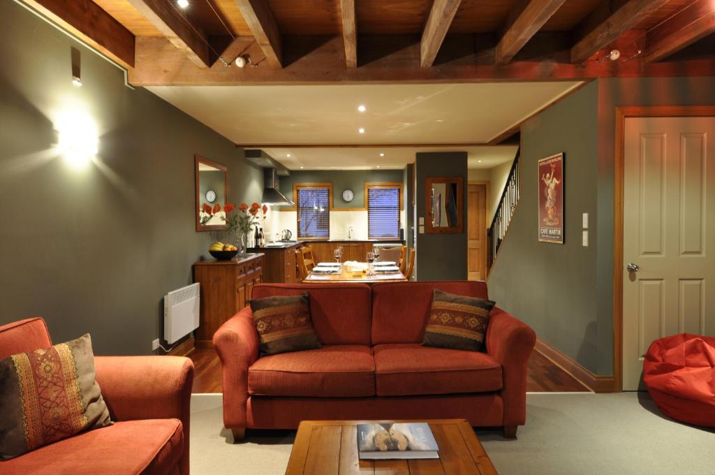 Lansdown Villa Apartments photo 4