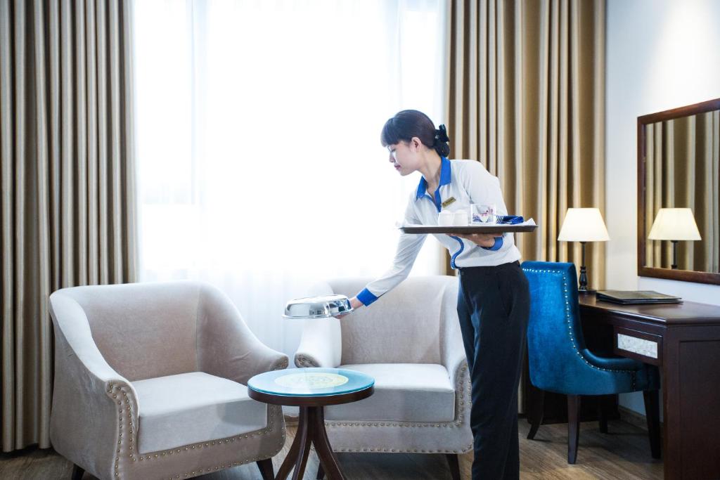 Song Loc Luxury Hotel