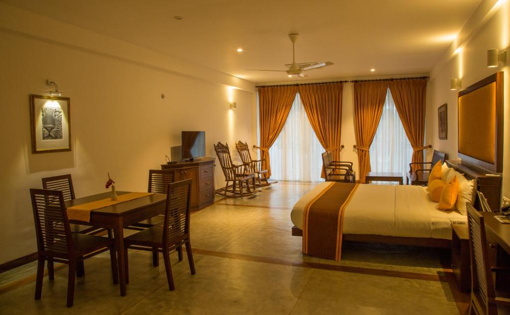 Семейный (Семейный номер Делюкс), Refresh Hotel Hikkaduwa
