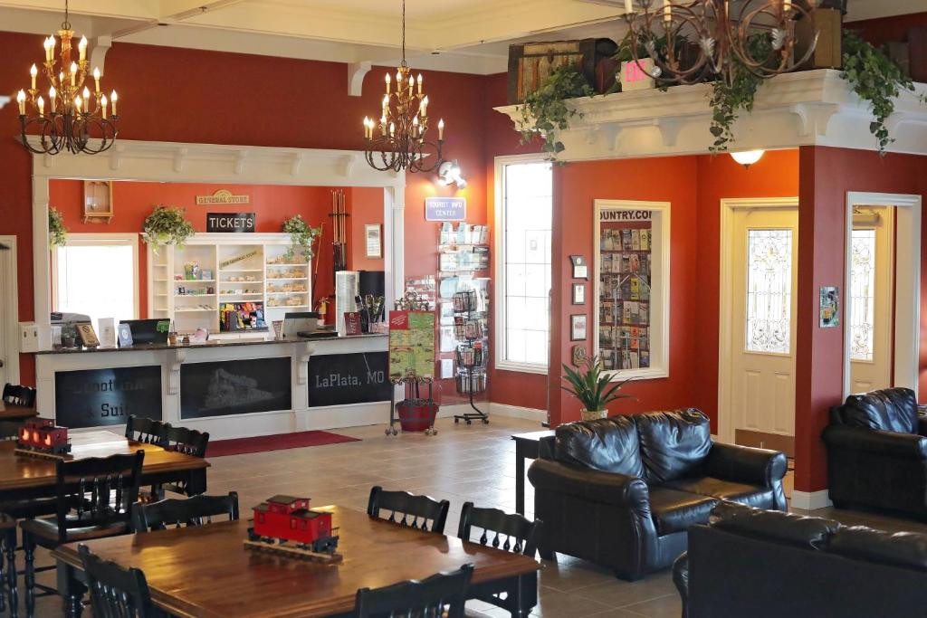 Depot Inn & Suites photo 1