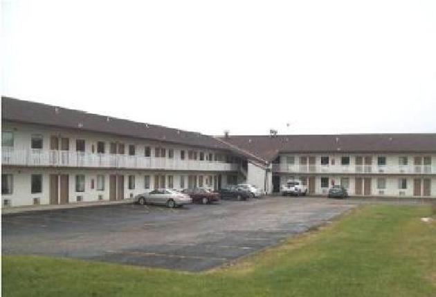 Hilltop Inn image