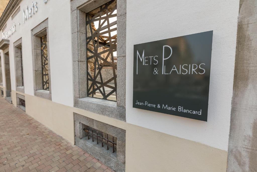 Hôtel Mets et Plaisirs photo 1