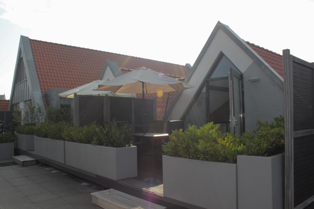 Appartements Centre Ouddorp with terrace, near the beach and the centre of the village photo 1