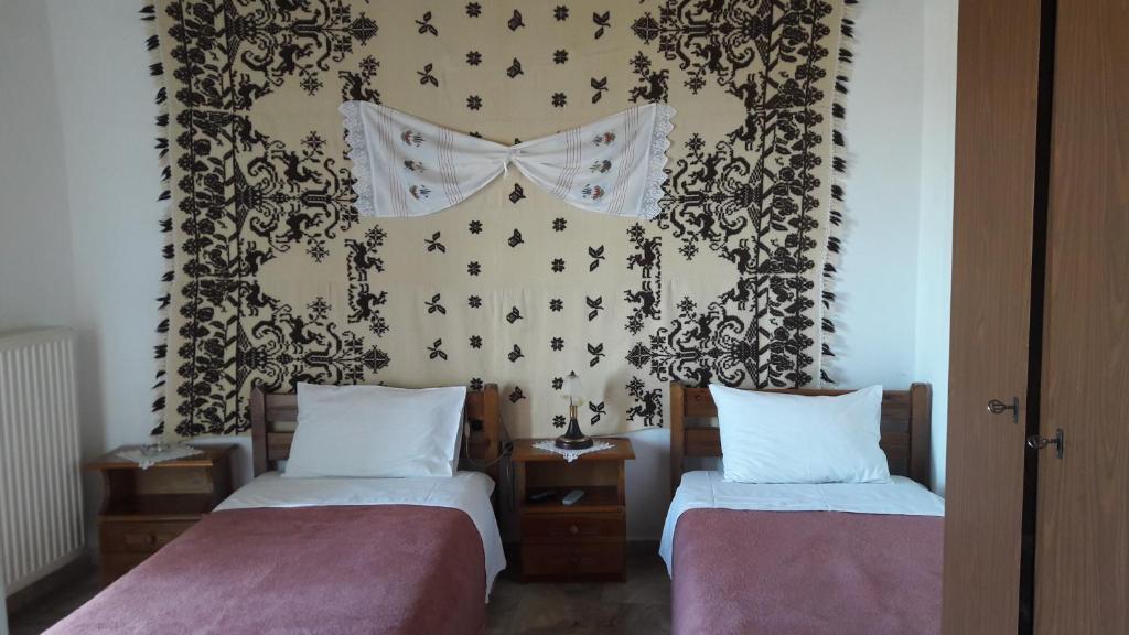 Aris Rooms photo 3