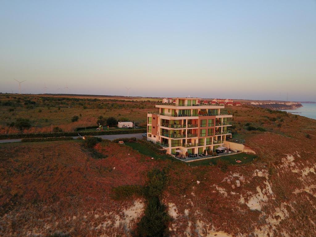 Calithea Complex photo 4