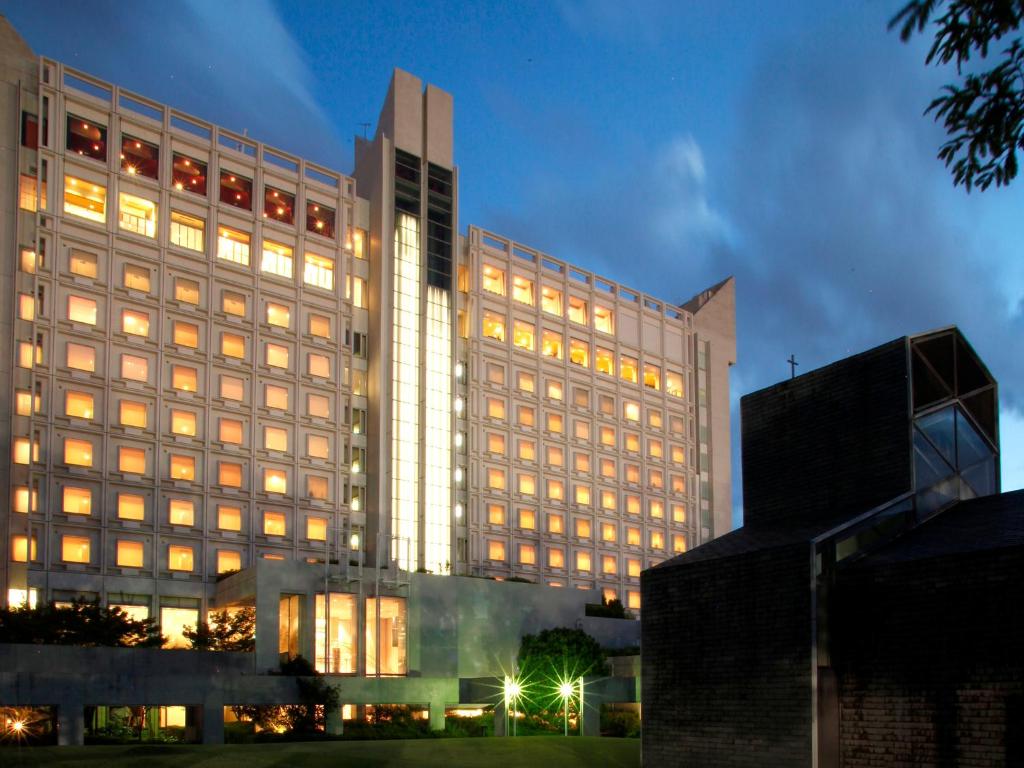 Hotel Crown Palais Kitakyushu photo 1