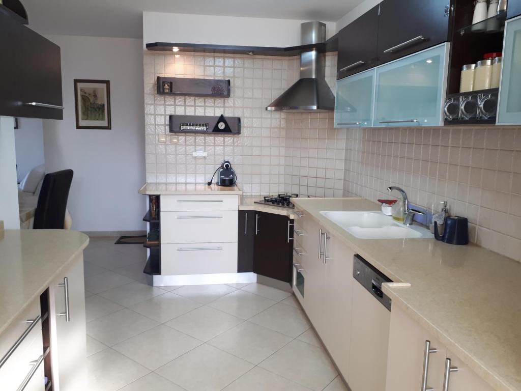Shoam street apartment sea view Ashdod photo 3