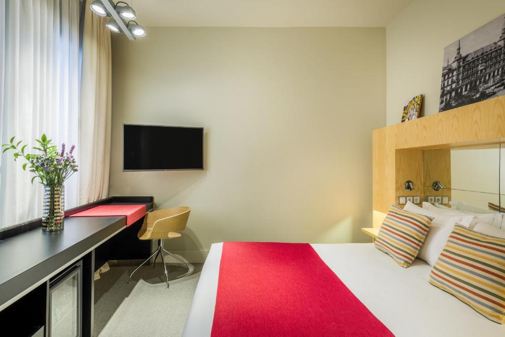 Room Mate Alicia photo 4