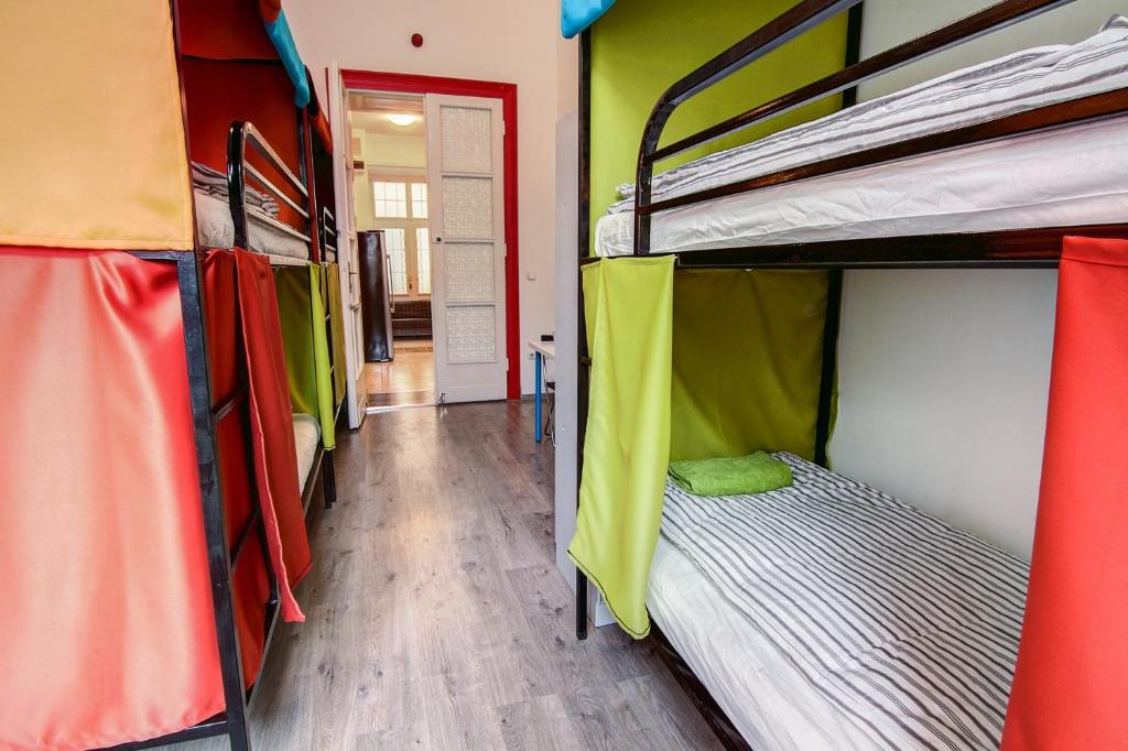 Номер (Кровать в общем 6-местном номере для мужчин и женщин), Pal's Mini Hostel