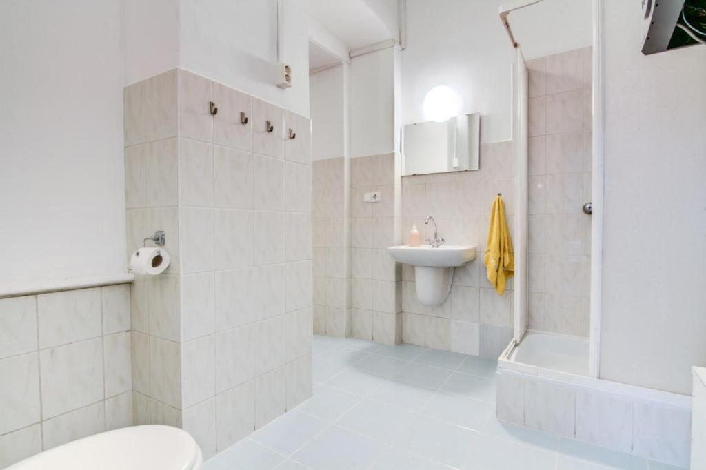 Семейный (Cемейный номер с собственной ванной комнатой), Pal's Mini Hostel