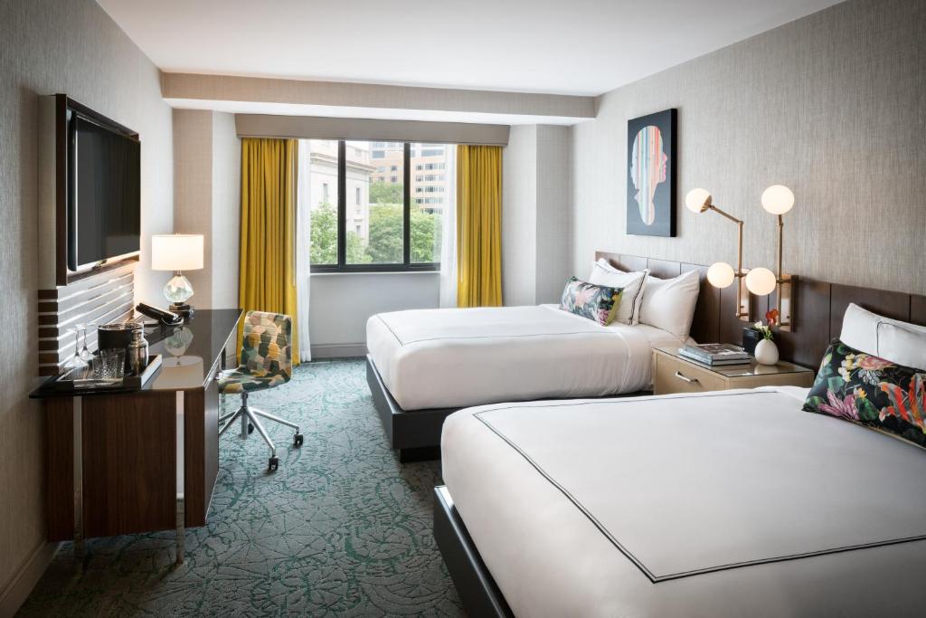 Четырехместный (Two Queen Beds City View - Accessible Tub), The Darcy Hotel, Washington DC
