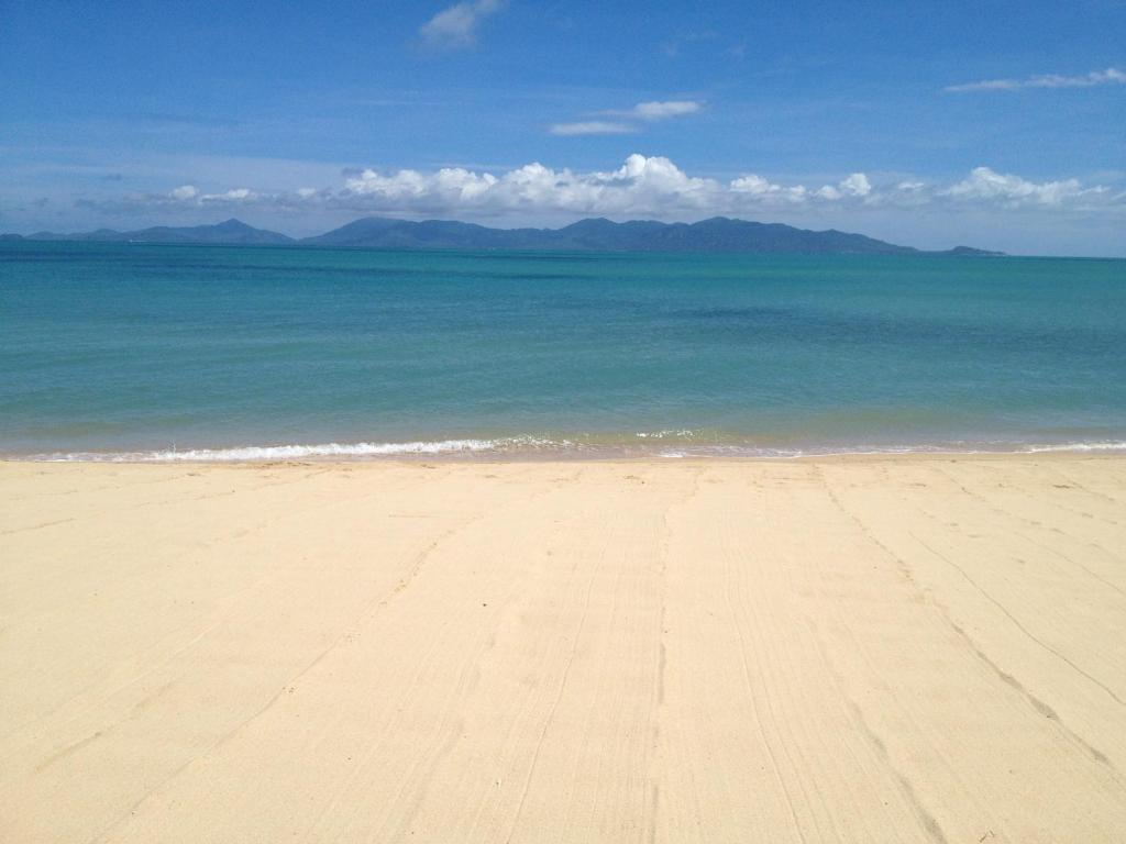 The Cosy Maenam Beach Resort photo 4
