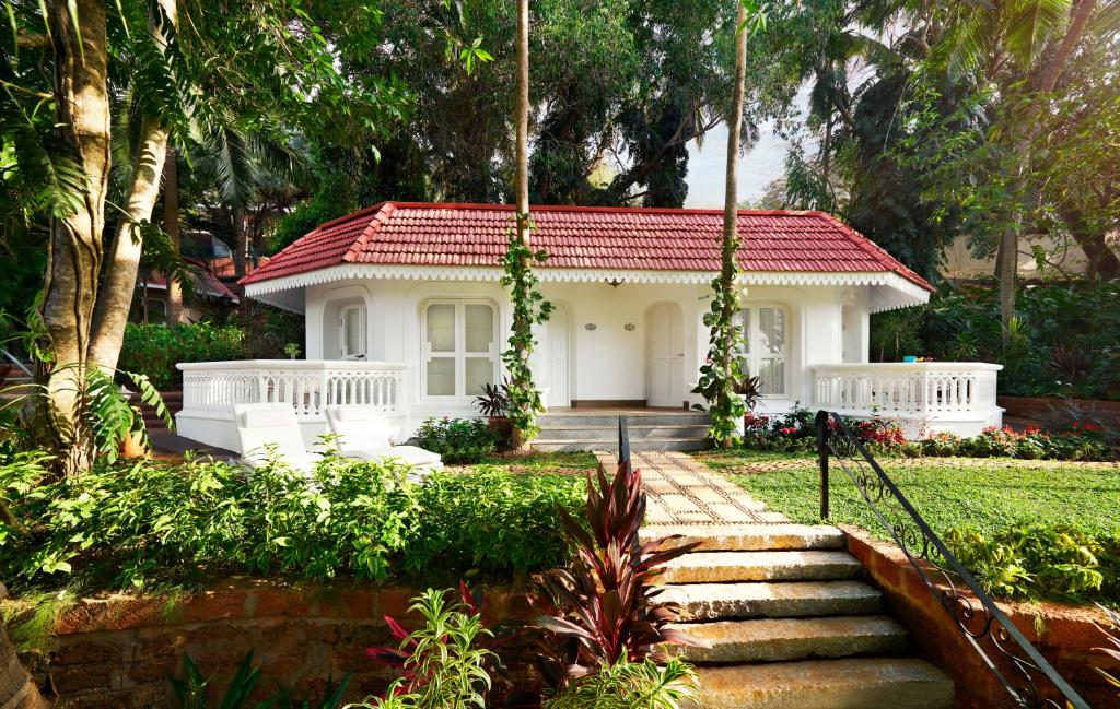 Двухместный (Коттедж Aguada с видом на сад - 2 отдельные кровати), Taj Fort Aguada Resort & Spa, Goa