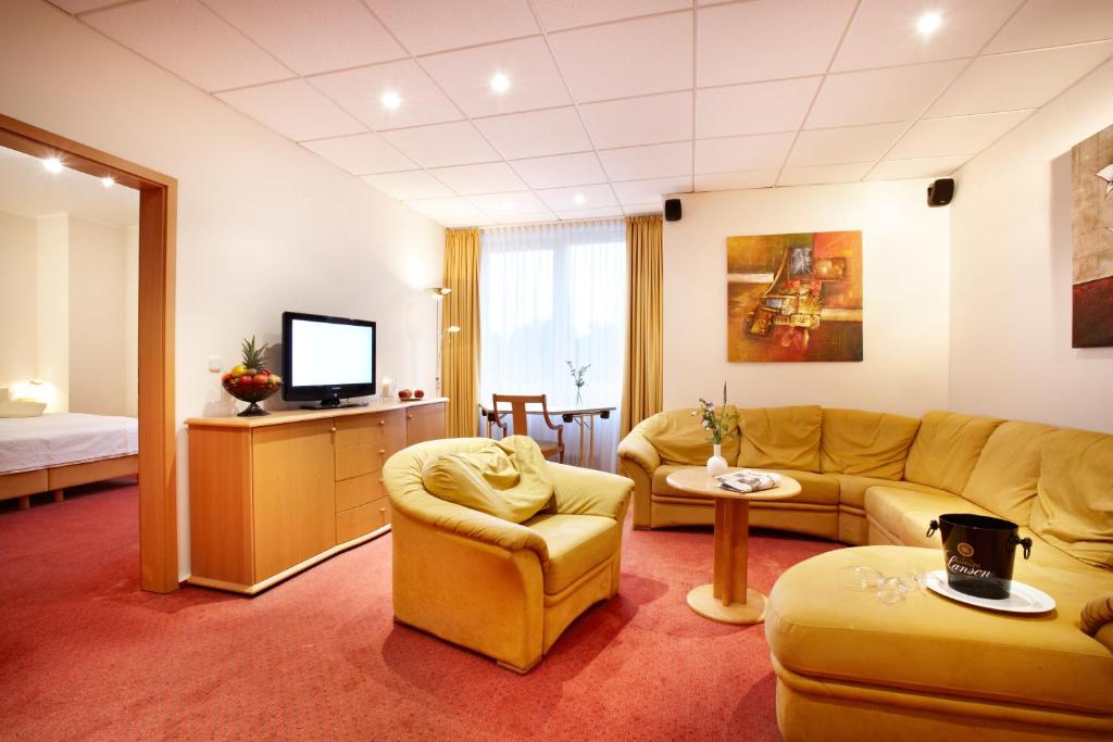 Hotel Dänischer Hof Altenholz by Tulip Inn photo 2