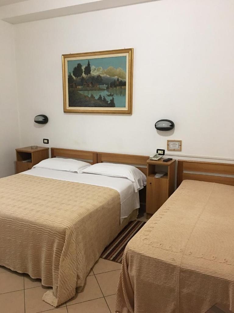 Hotel Dora photo 3