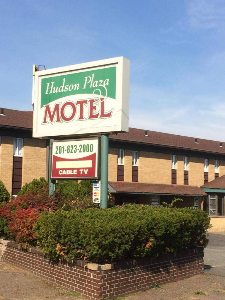 Hudson Plaza Motel Bayonne / Jersey City image