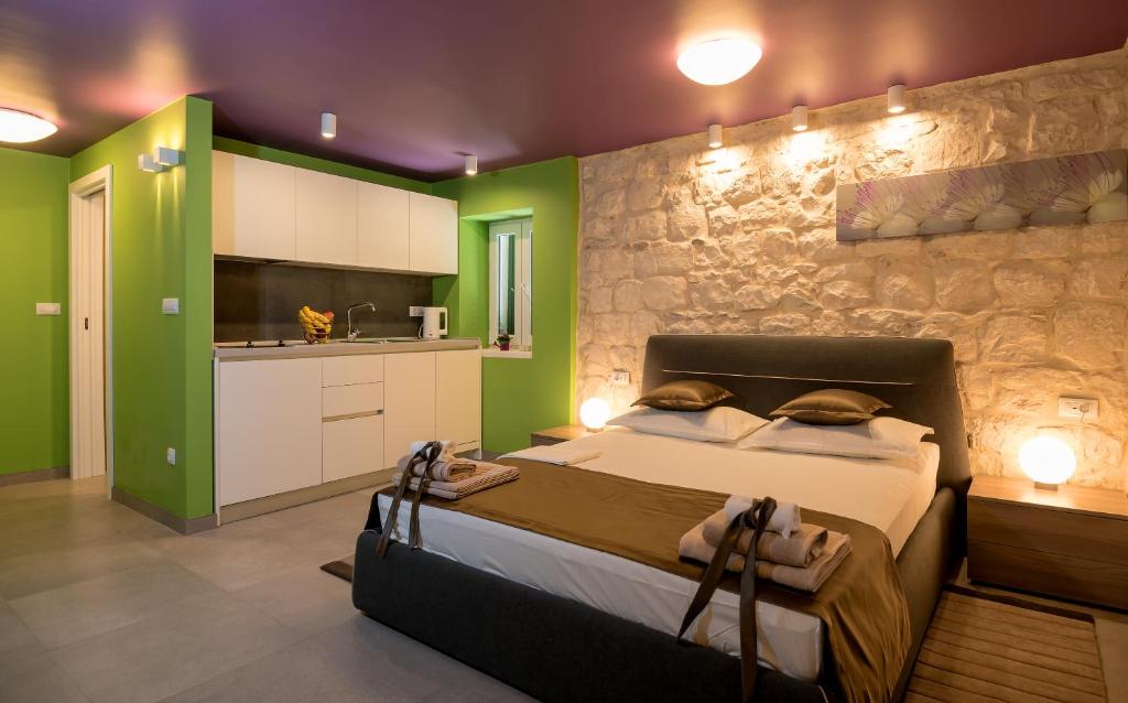 Annie's stone Studio & Room photo 3