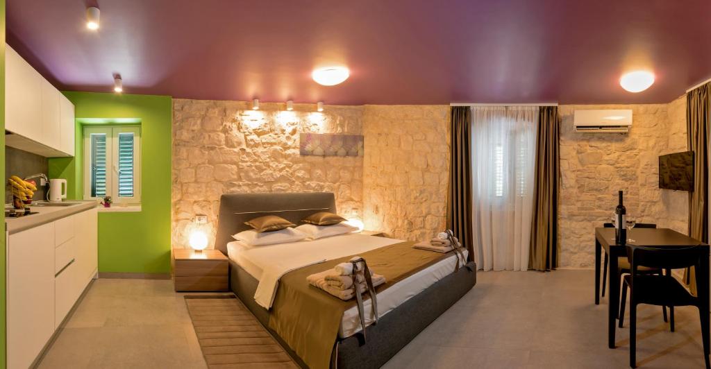 Annie's stone Studio & Room photo 2